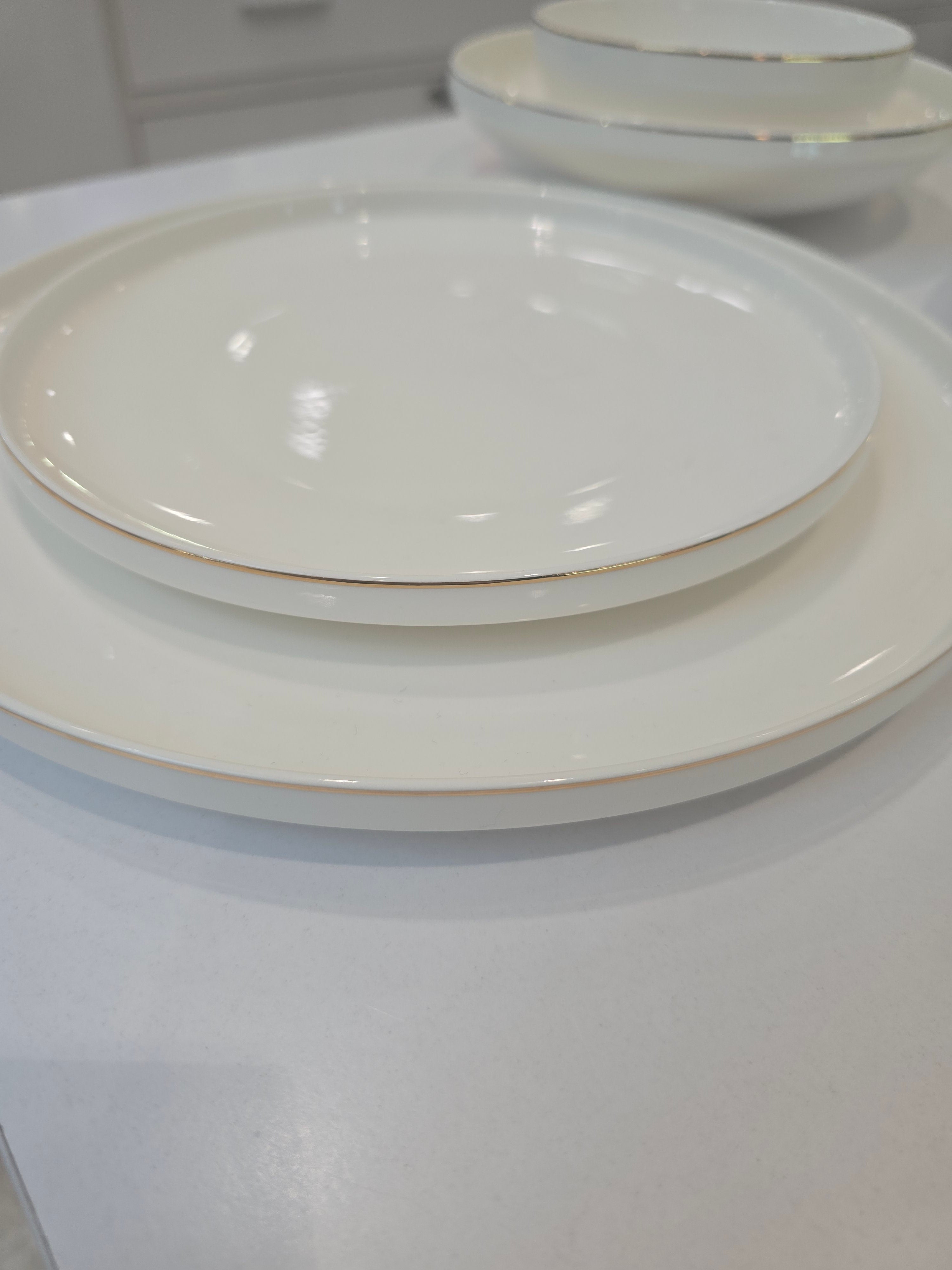 Service à vaisselle Anna 27 pièces en porcelaine liseré doré - Happy Muz Deco