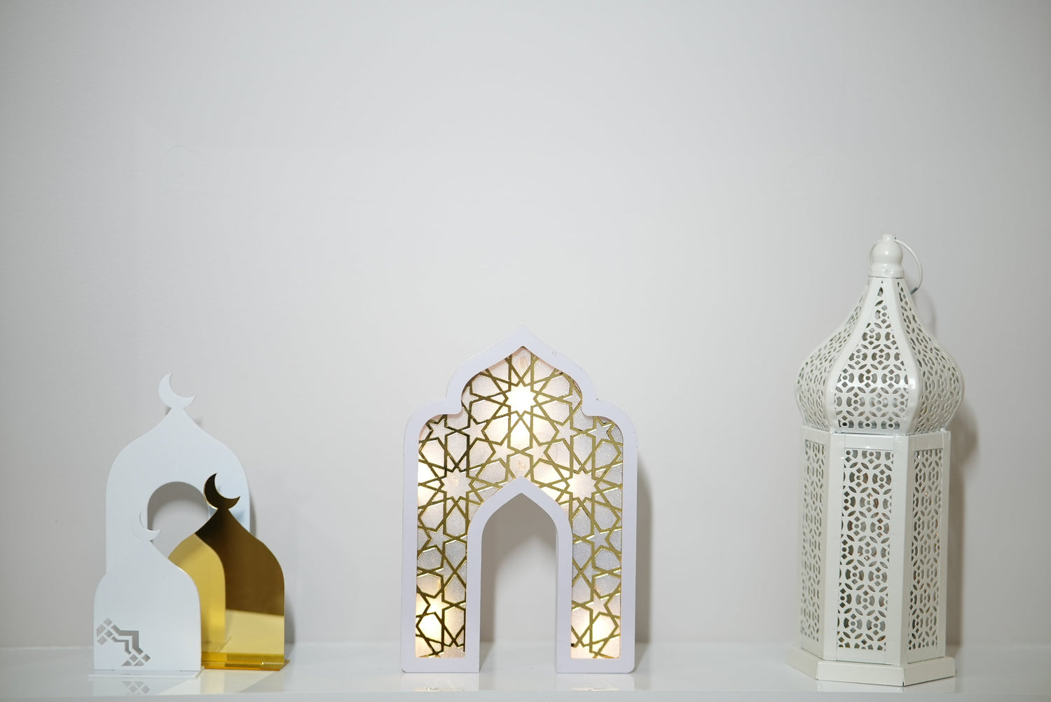 Déco de table lumineuse porte oriental LED - Blanc et Doré - Happy Muz Deco