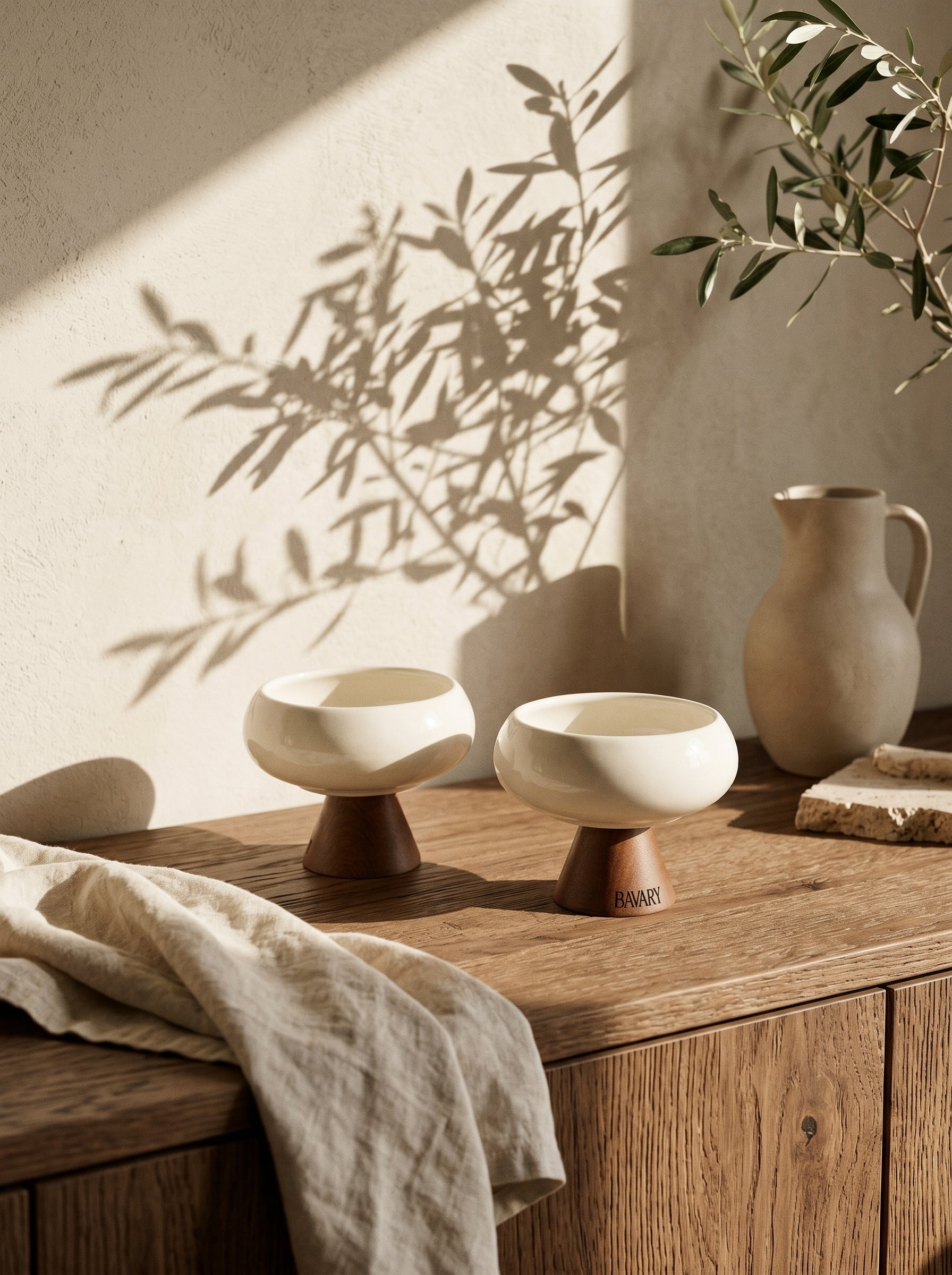 Set de 2 bols Mira avec pied en bois d’acacia