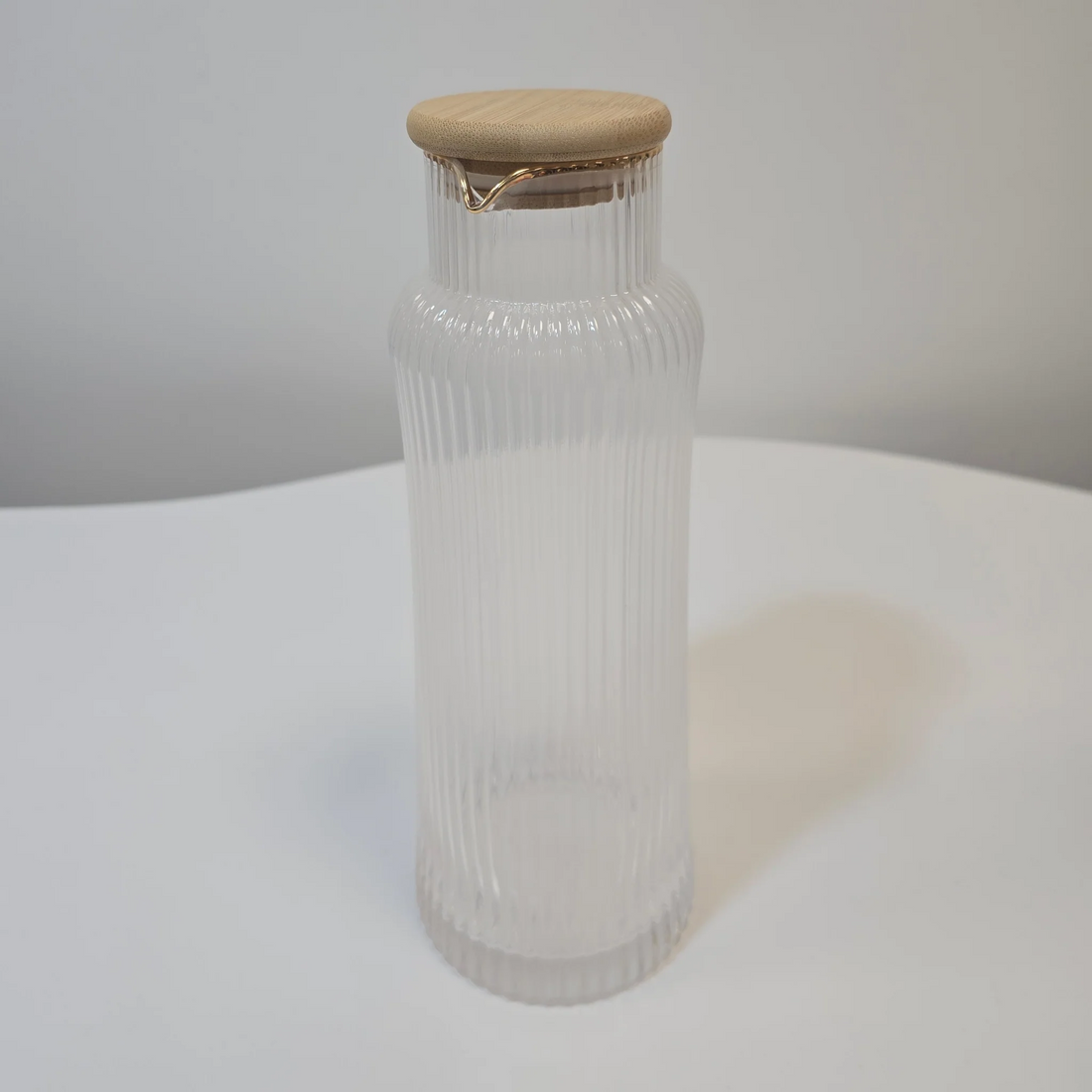 Carafe en verre avec bec – Liseré doré - Happymuzdeco