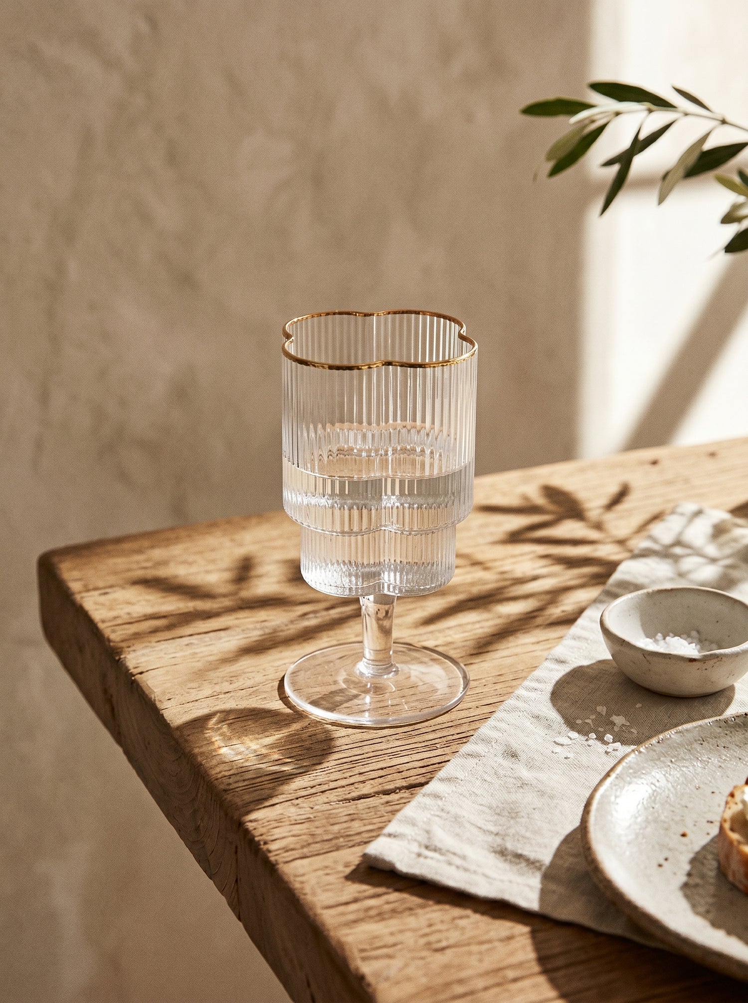 Lot de 6 Verres à pieds Trèfle – Liseré Doré