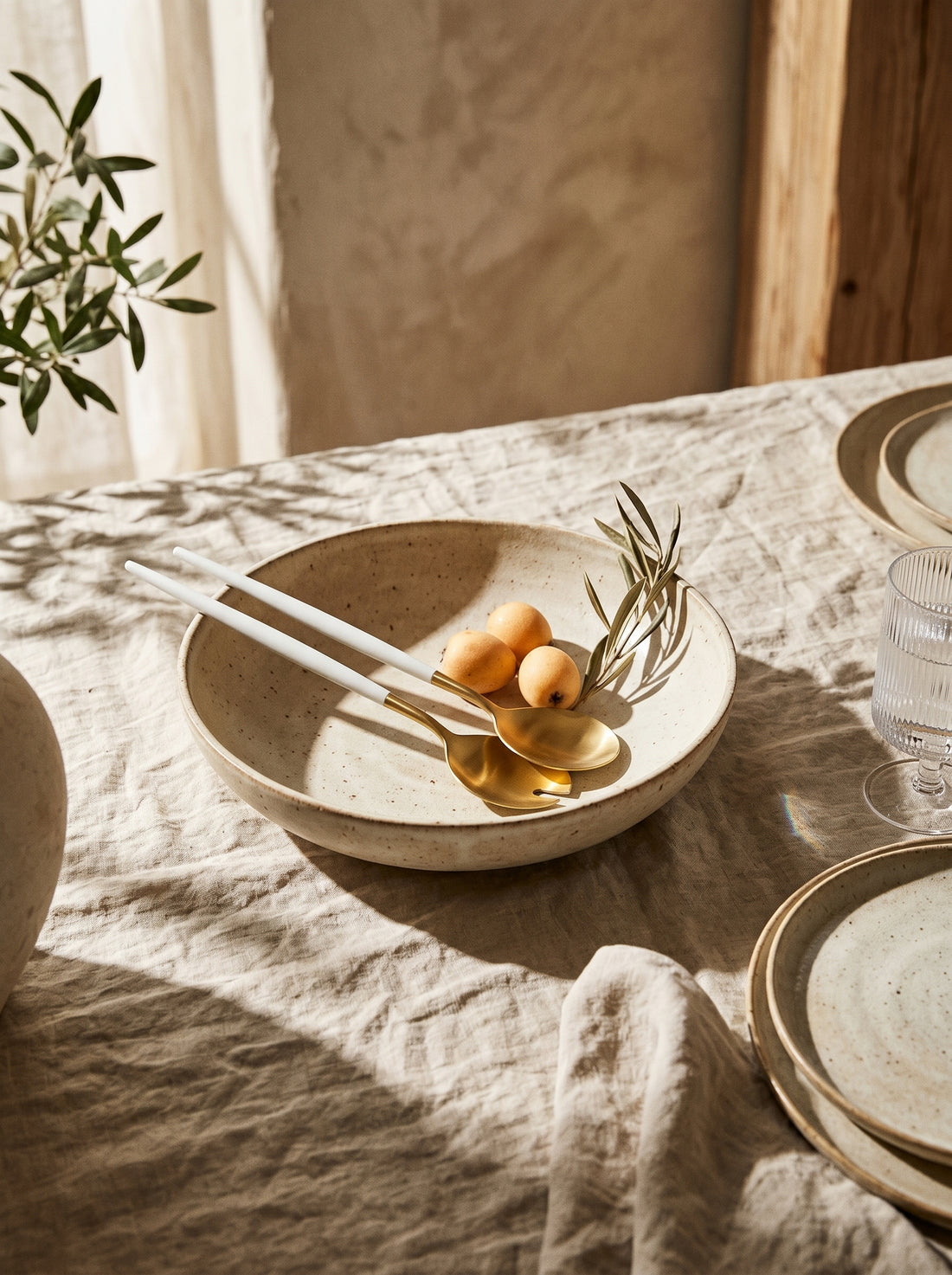 Set à Salade Design Doré et Blanc