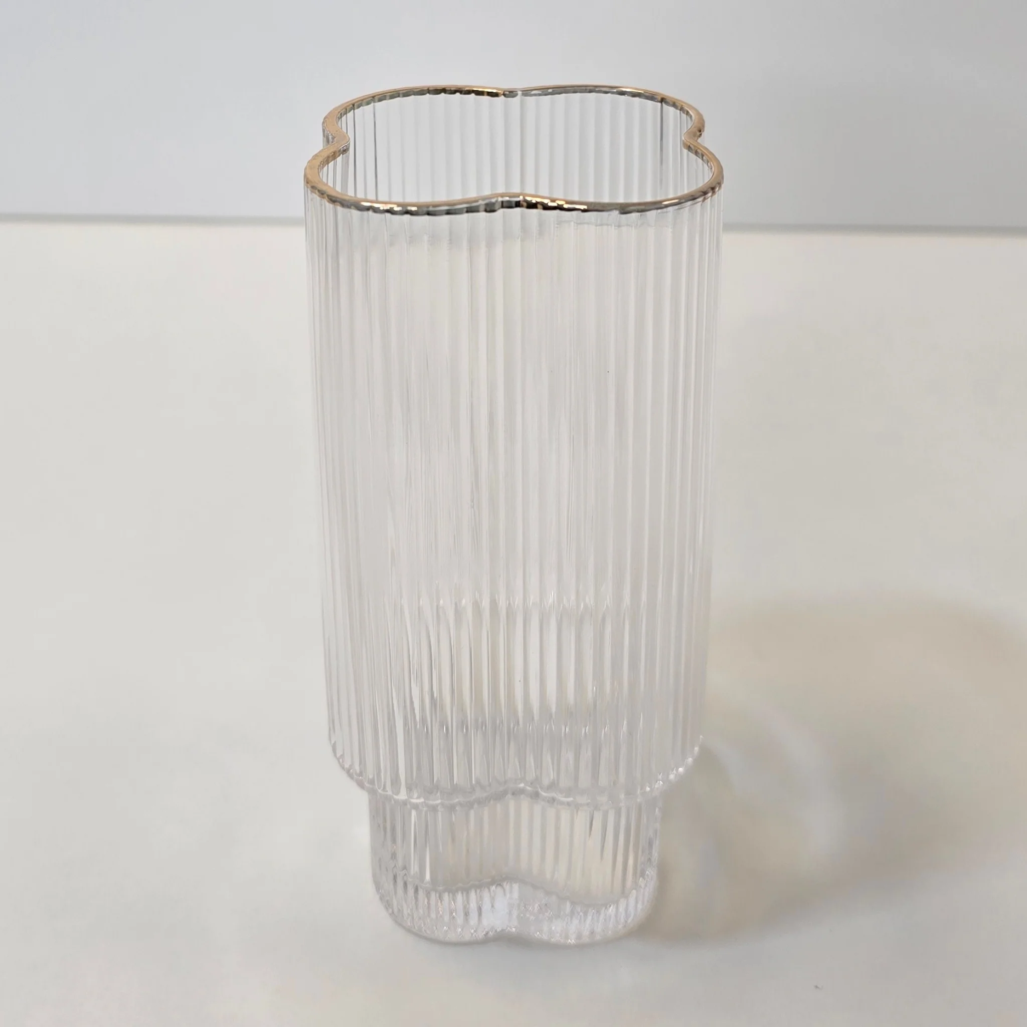 Lot de 6 Grands Verres Trèfle – Liseré Doré - Happymuzdeco