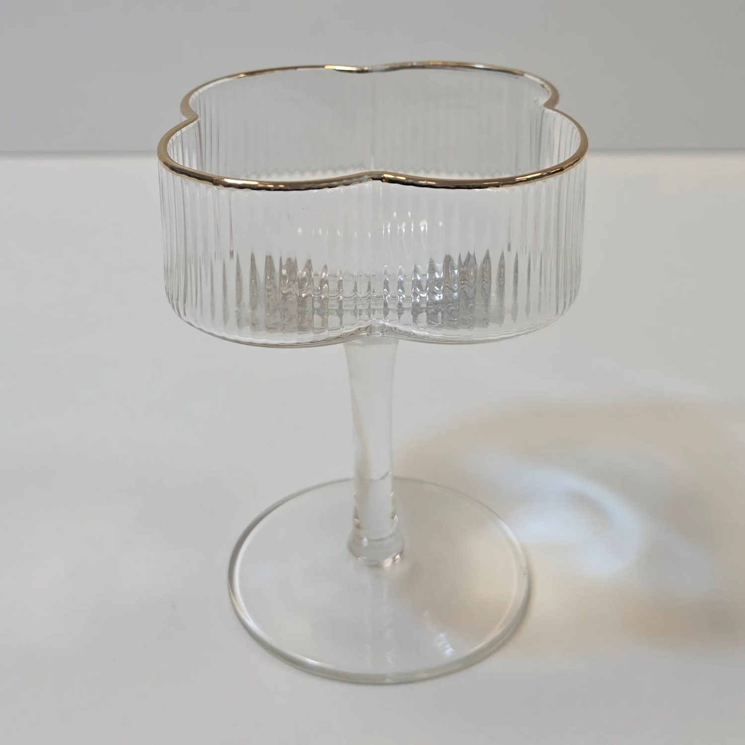 Lot de 6 verres à cocktail Trèfle – Liseré doré - Happymuzdeco