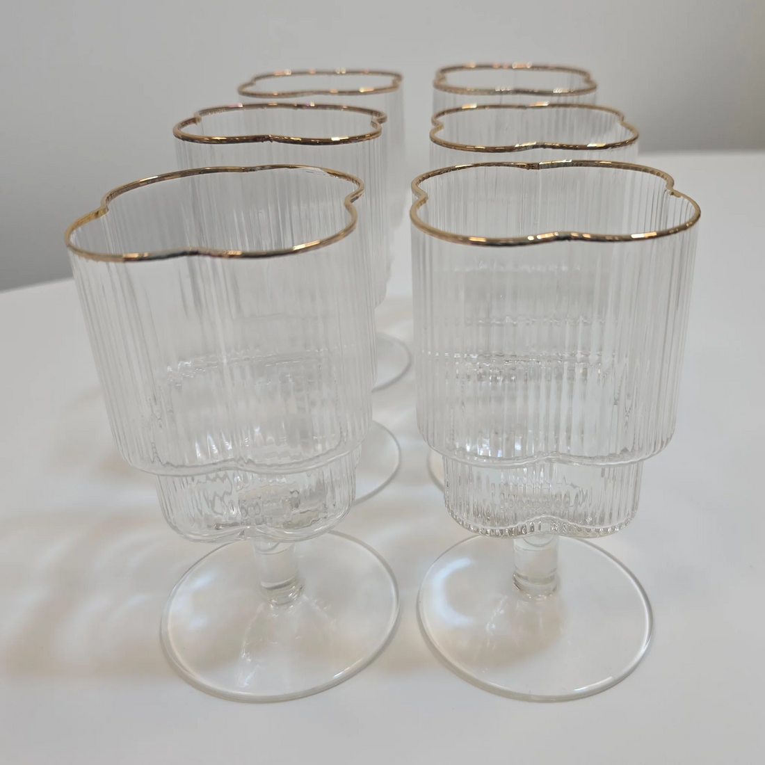 Lot de 6 Verres à pieds Trèfle – Liseré Doré - Happymuzdeco
