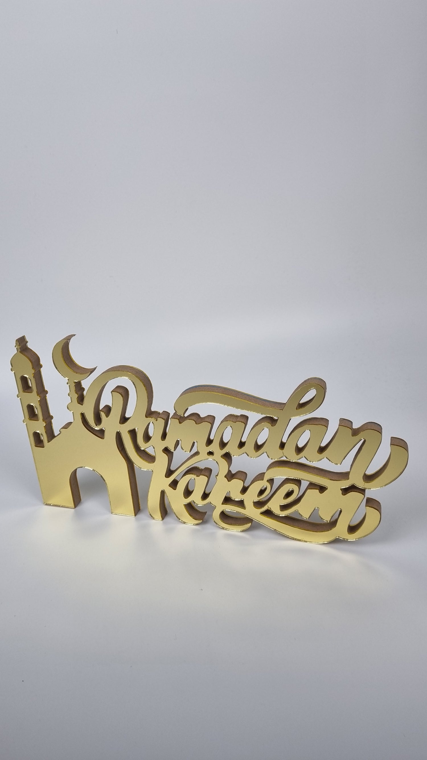 Decorative letters Ramadan Kareem Mosque with mirror effect - Gold